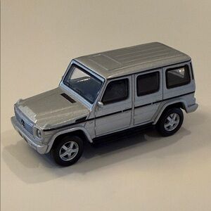 Kyosho Mercedes Benz G500 Silver